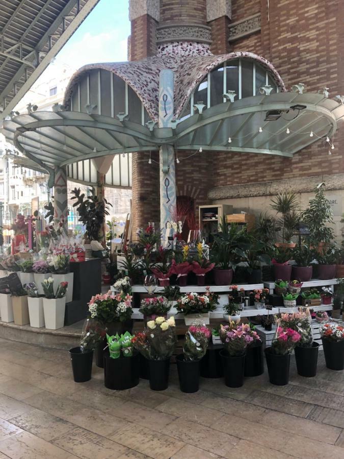 Colon Market Downtown Валенсия Экстерьер фото